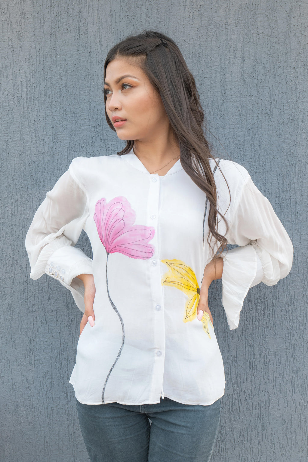 Hand painted flip floral motif